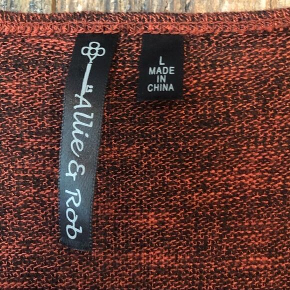 Allie & Rob Sz L Rust Red Black Sheer Hem Relaxed Fit Casual Long-Sleeve Top - Picture 6 of 9